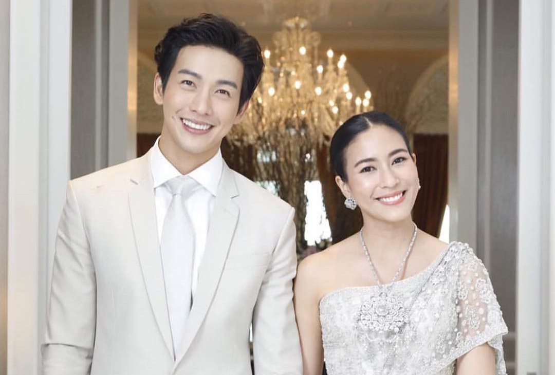 Le cuoi xa hoa cua cap sao quyen luc nhat nhi showbiz Thai Lan hinh anh