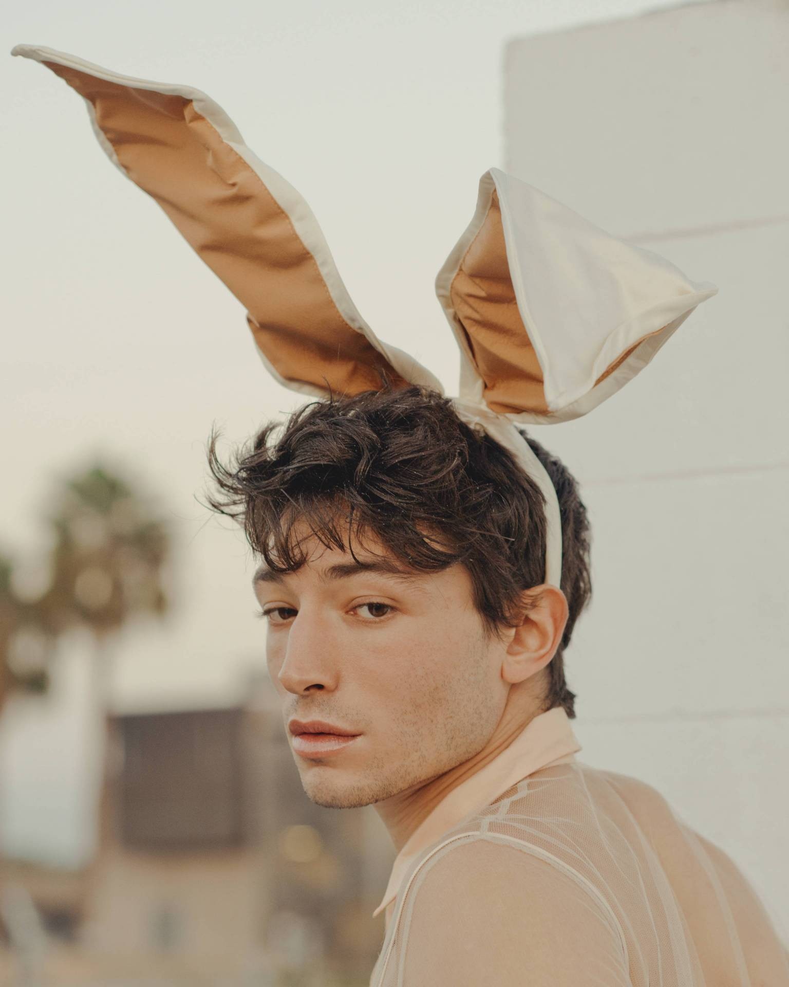 Ezra Miller anh 1