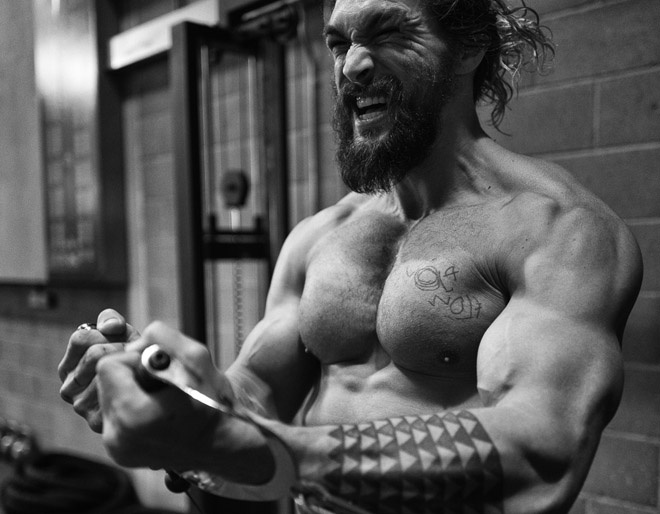 Jason Momoa tap luyen the hinh khac nghiet de vao vai Aquaman the nao? hinh anh
