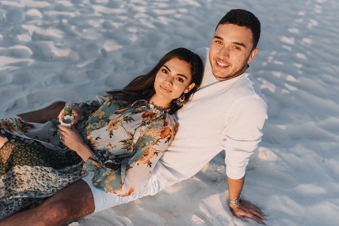 Chuyen tinh 'cung nhau di khap the gian' cua tan Hoa hau Lien luc dia hinh anh