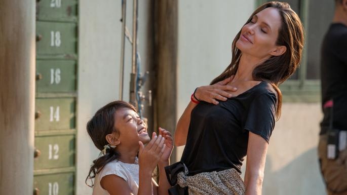 Angelina Jolie hau ly hon anh 6