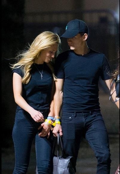 Tom Holland hen ho anh 3