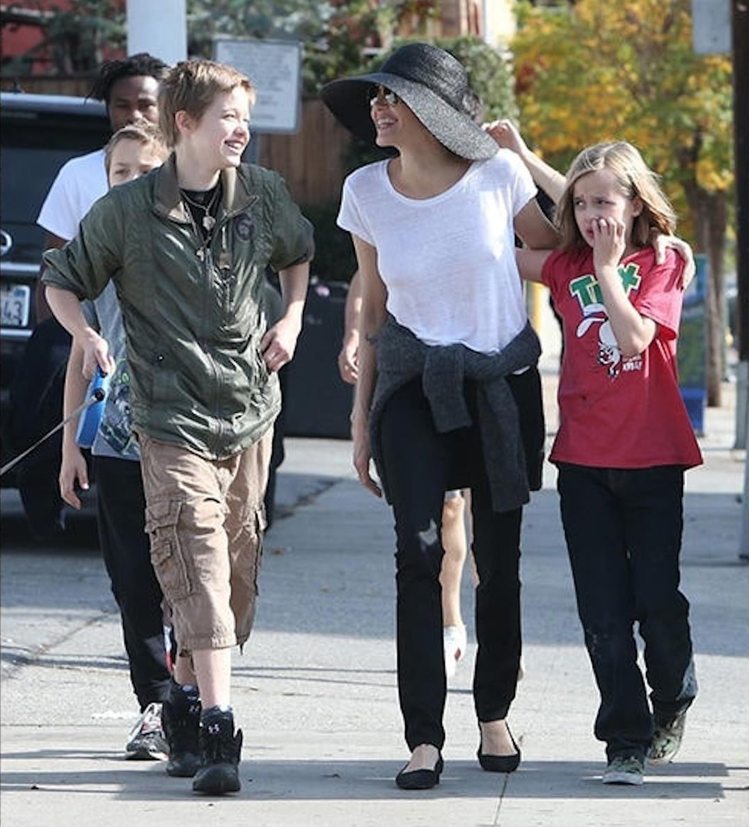 Shiloh Jolie Pitt anh 10