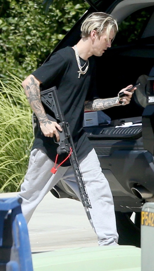 Aaron Carter dọa giết chị dâu ảnh 7 Aaron Carter doa giet chi dau anh 7