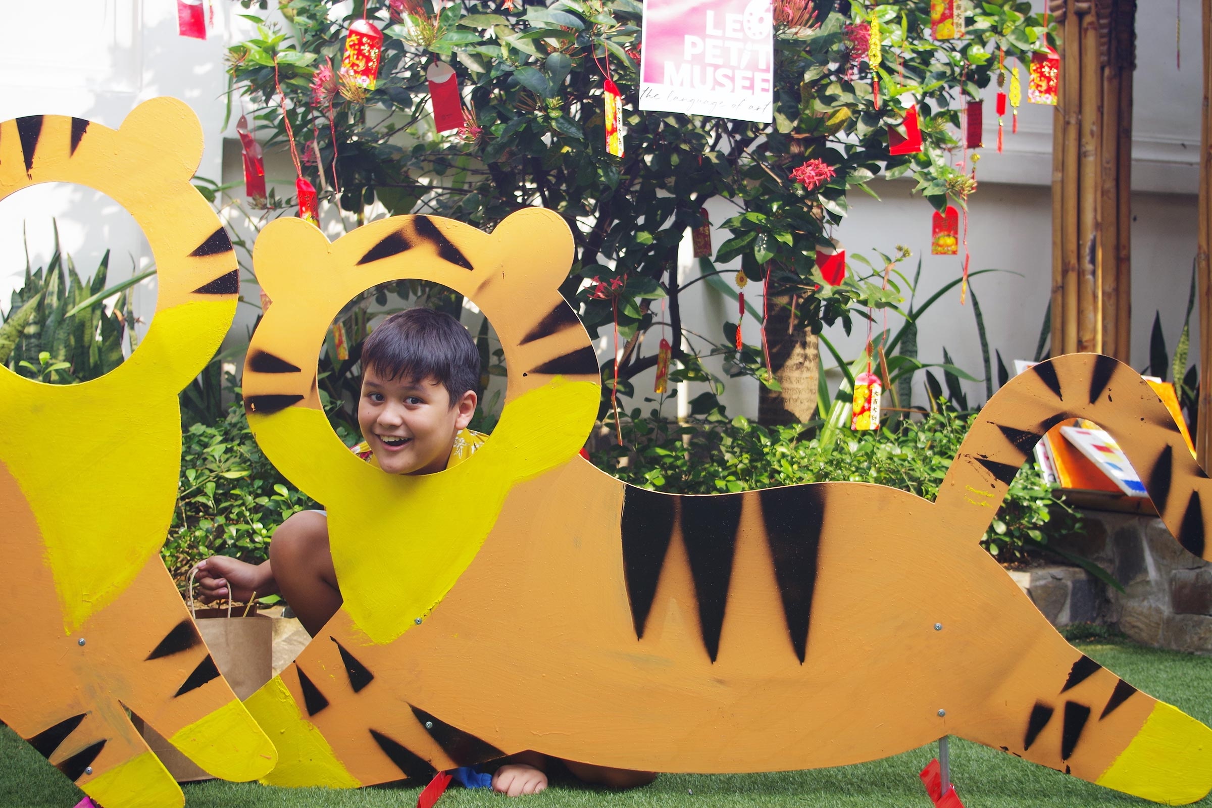 hoi trai Tet cho tre em o Thao Dien anh 3