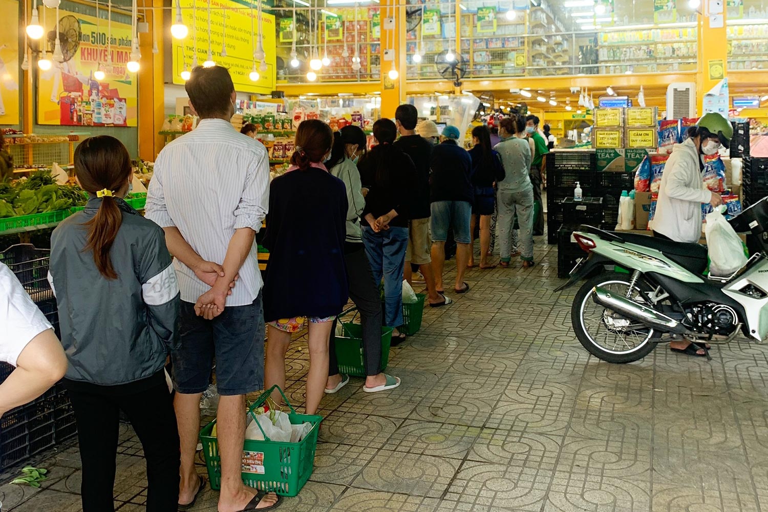 Bach Hoa Xanh tang doanh thu hon 40% nua dau nam hinh anh