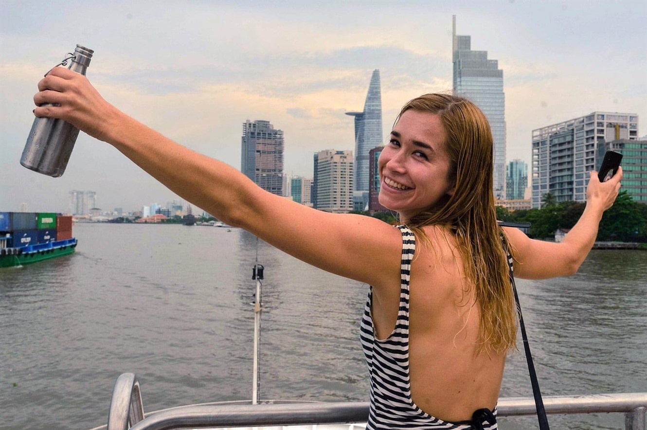 Nu tho xam nguoi Phap mong som tro lai TP.HCM sau dich hinh anh