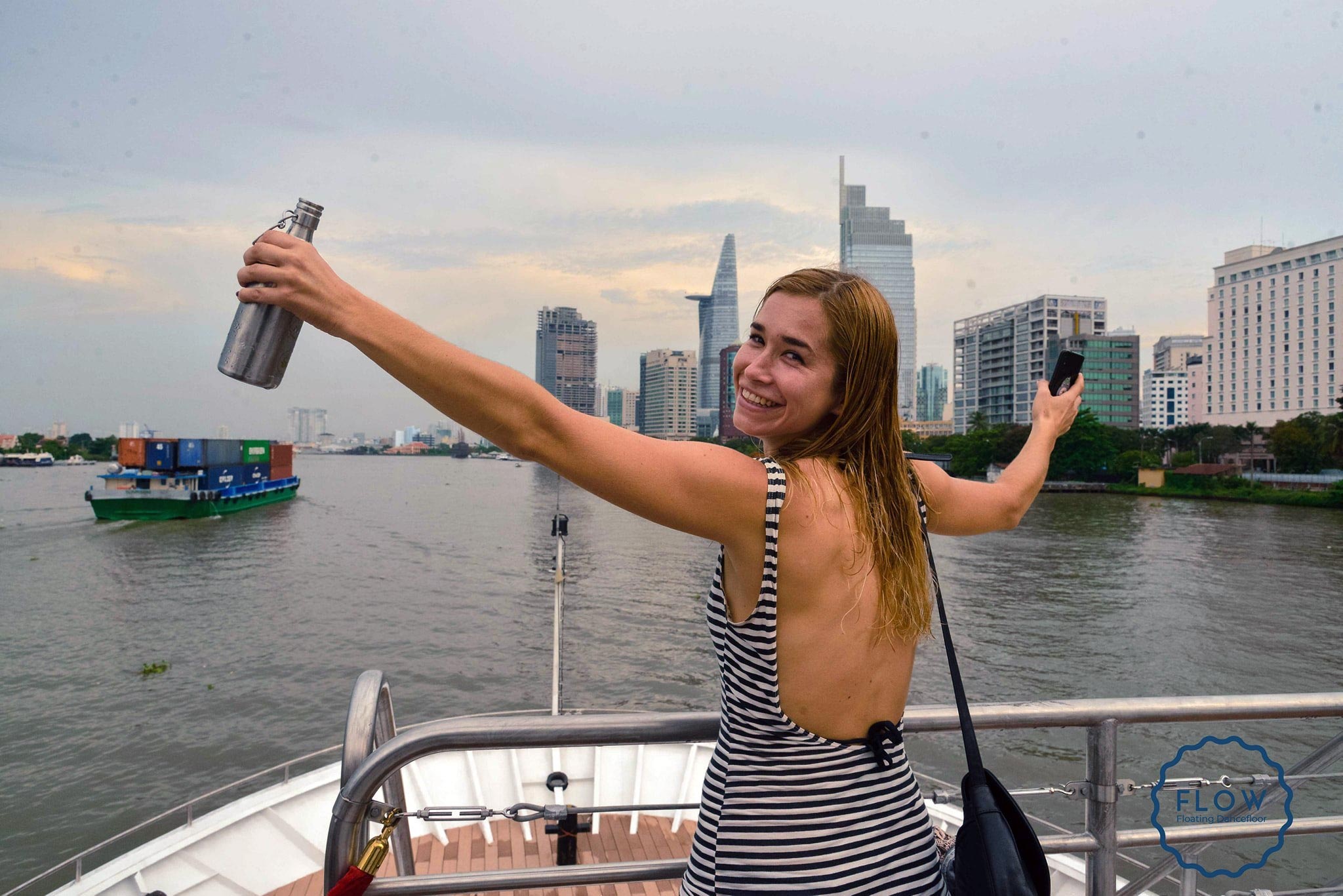 nu tho xam roi TPHCM vi covid anh 4