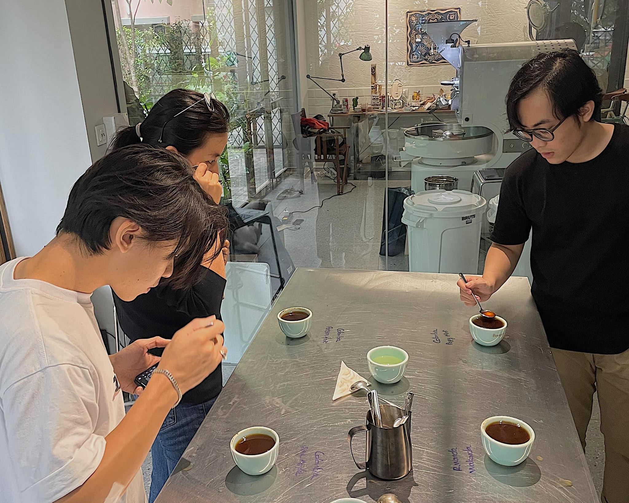 lam viec thoi gian cach anh 3