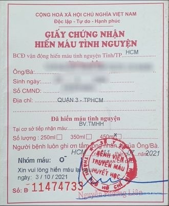 nguoi nuoc ngoai hien mau anh 3