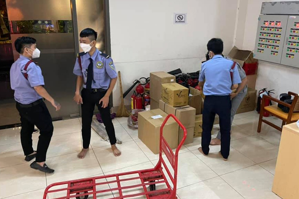 chung cu giup nhau mua dich anh 3