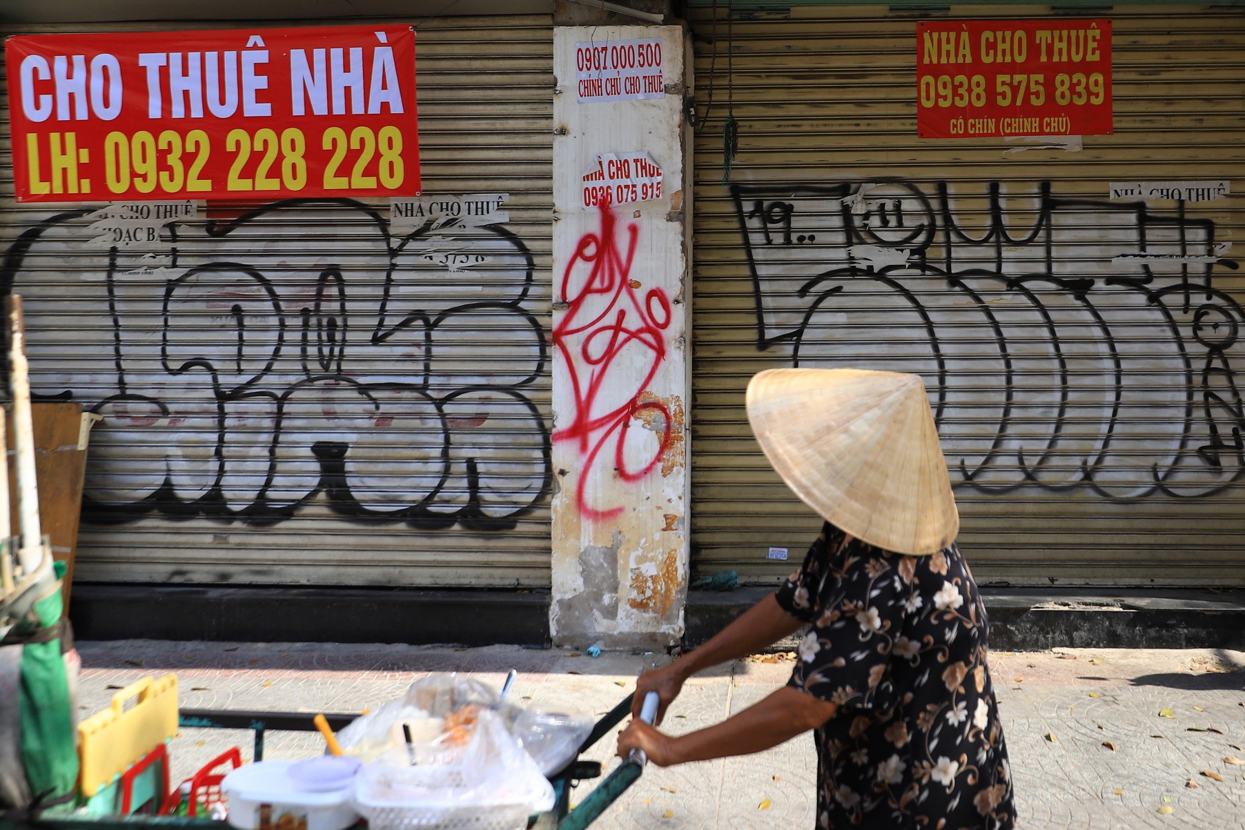 Gian cach keo dai, chu can ho o TP.HCM van giam gia thue nha hinh anh