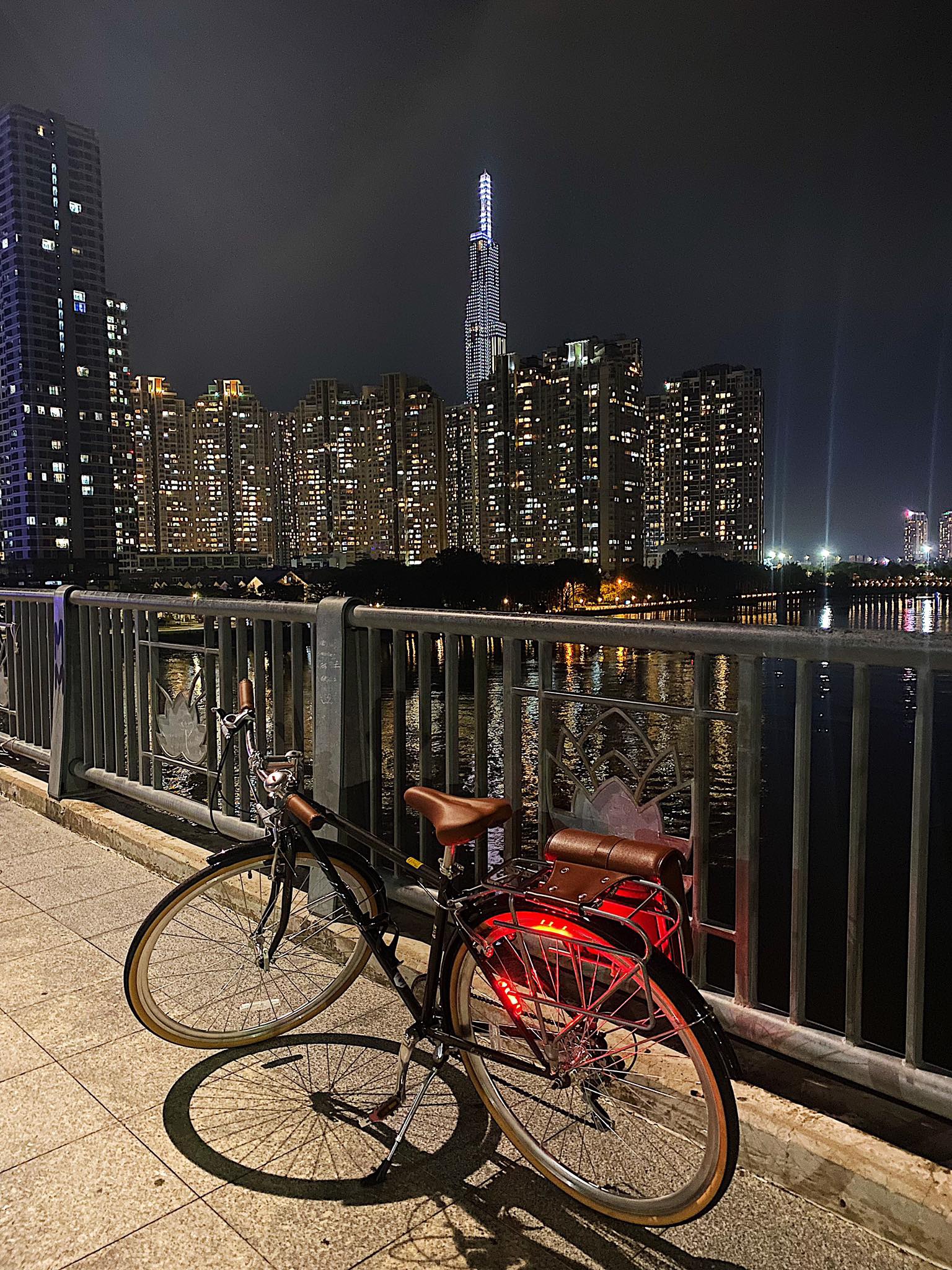 đạp xe đá bóng ở TP.HCM ảnh 6 dap xe da bong o TP.HCM anh 6