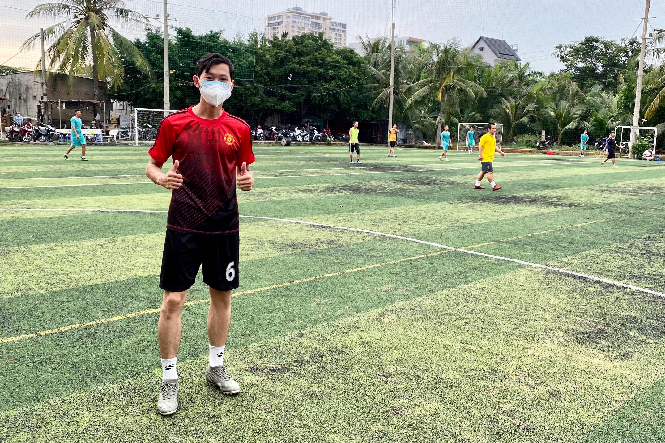 đạp xe đá bóng ở TP.HCM ảnh 3 dap xe da bong o TP.HCM anh 3