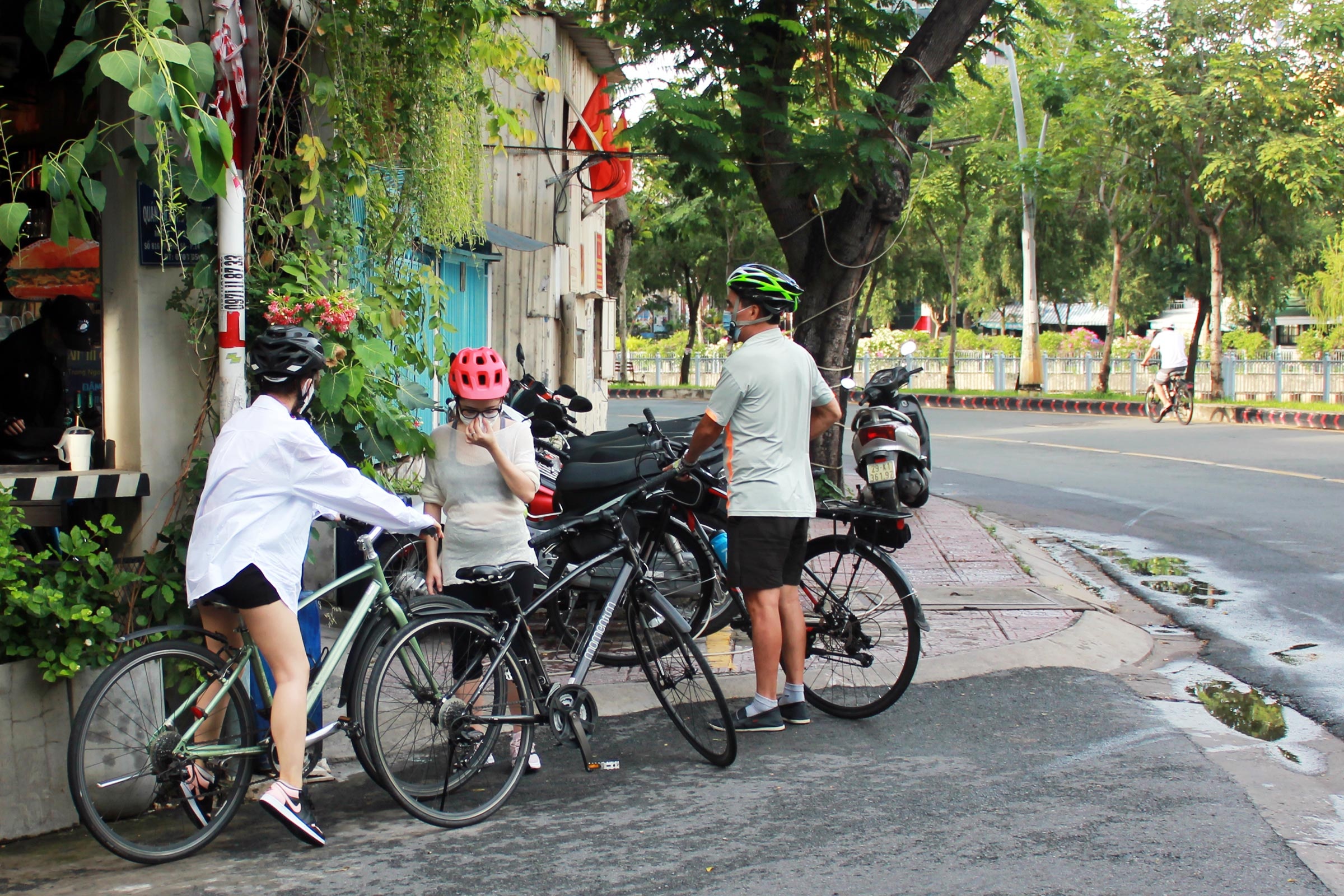 dap xe sau gian cach o TPHCM anh 3