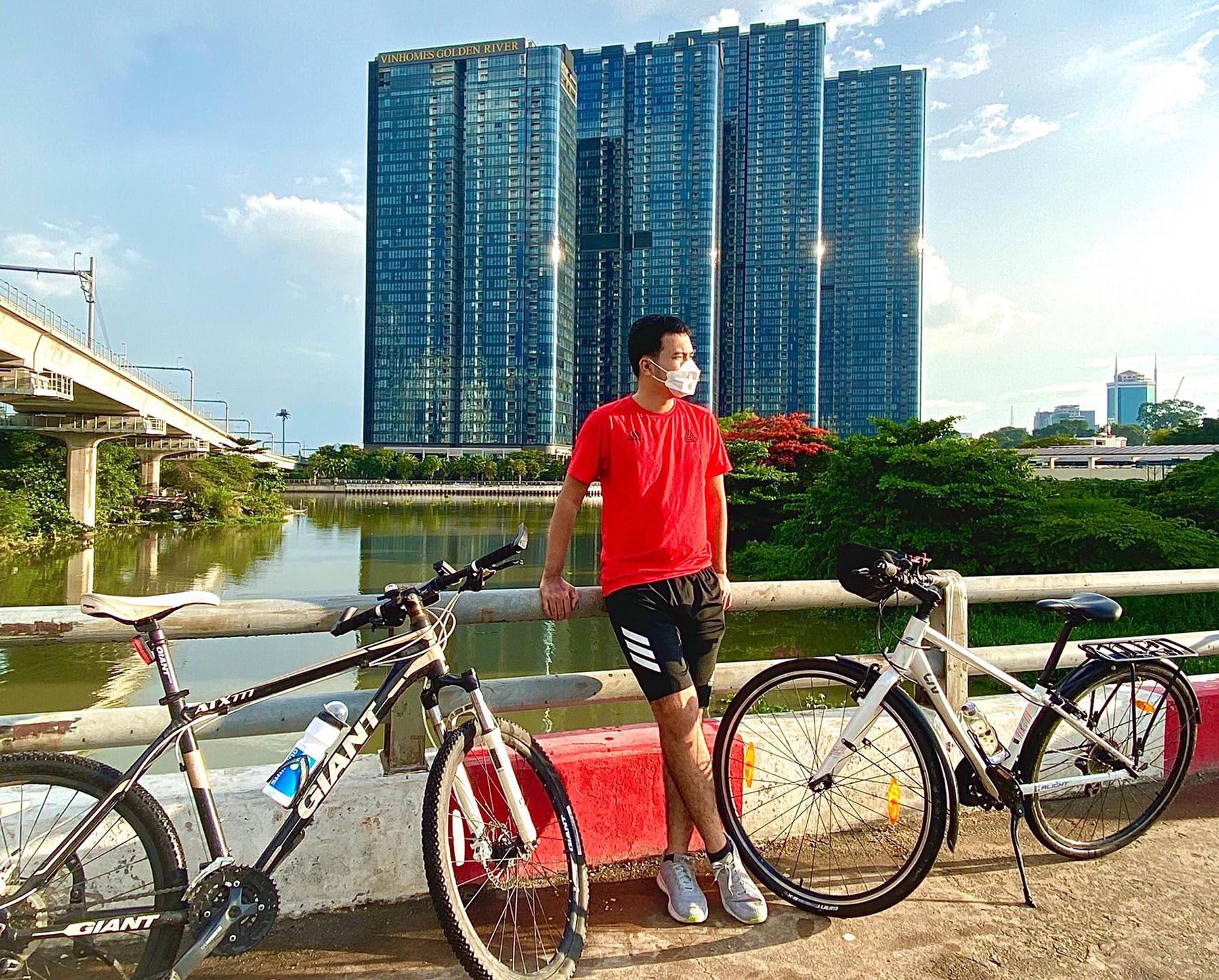 dap xe sau gian cach o TPHCM anh 2