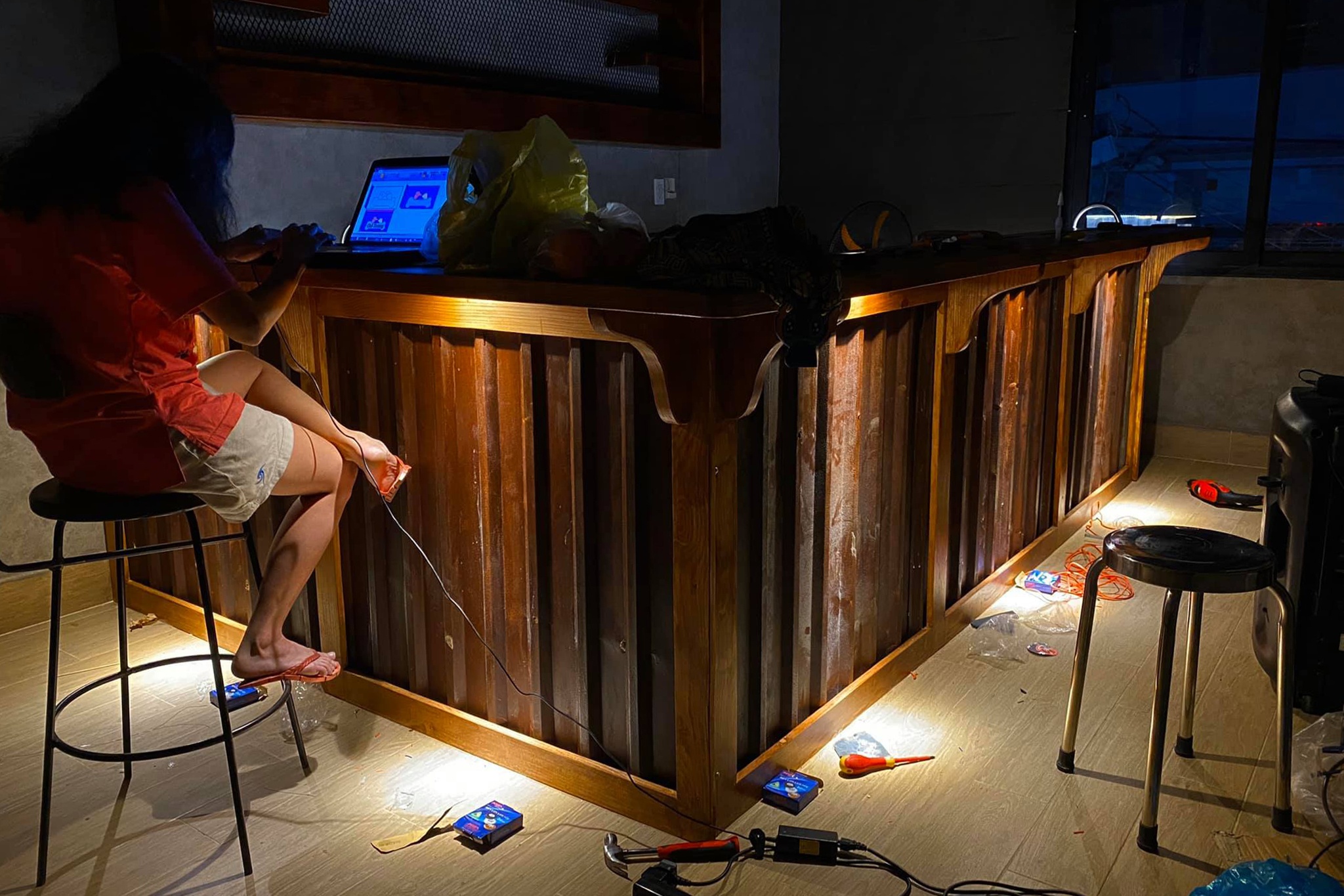 chang trai TP.HCM mo quan bar anh 2