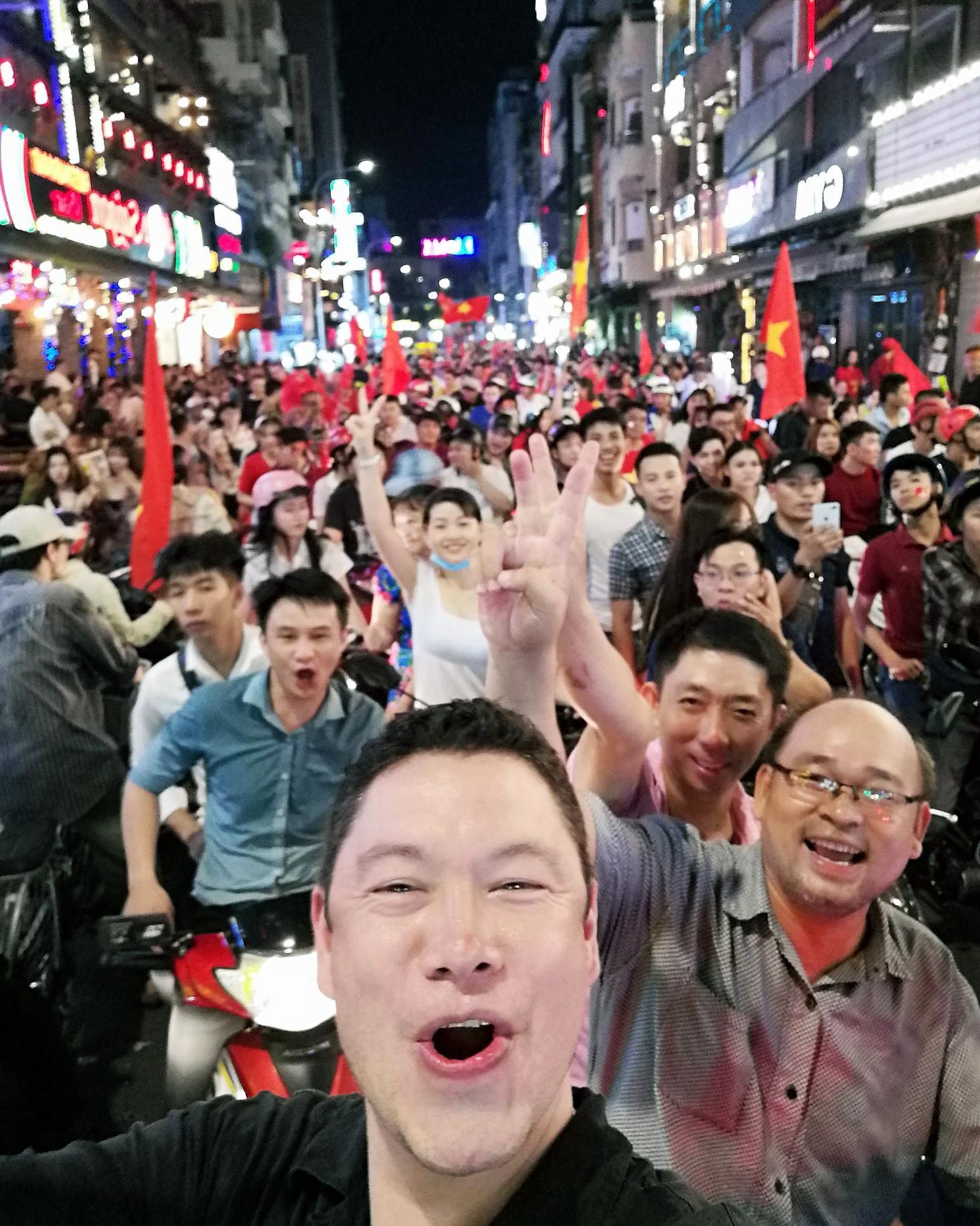 trải nghiệm sống ở TPHCM của người nước ngoài ảnh 1 trai nghiem song o TPHCM cua nguoi nuoc ngoai anh 1