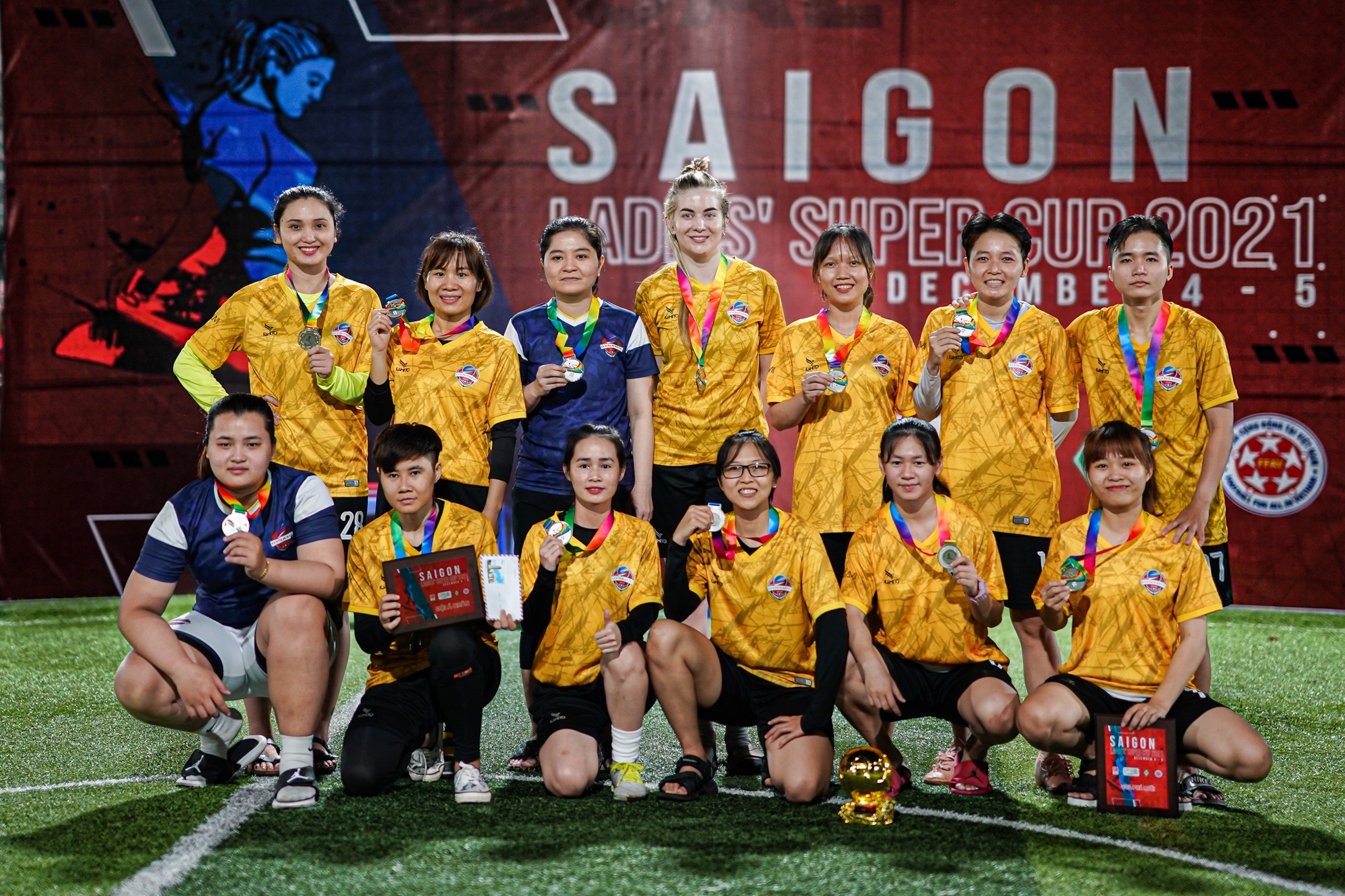 nu cau thu nguoi nuoc ngoai o TP.HCM anh 1