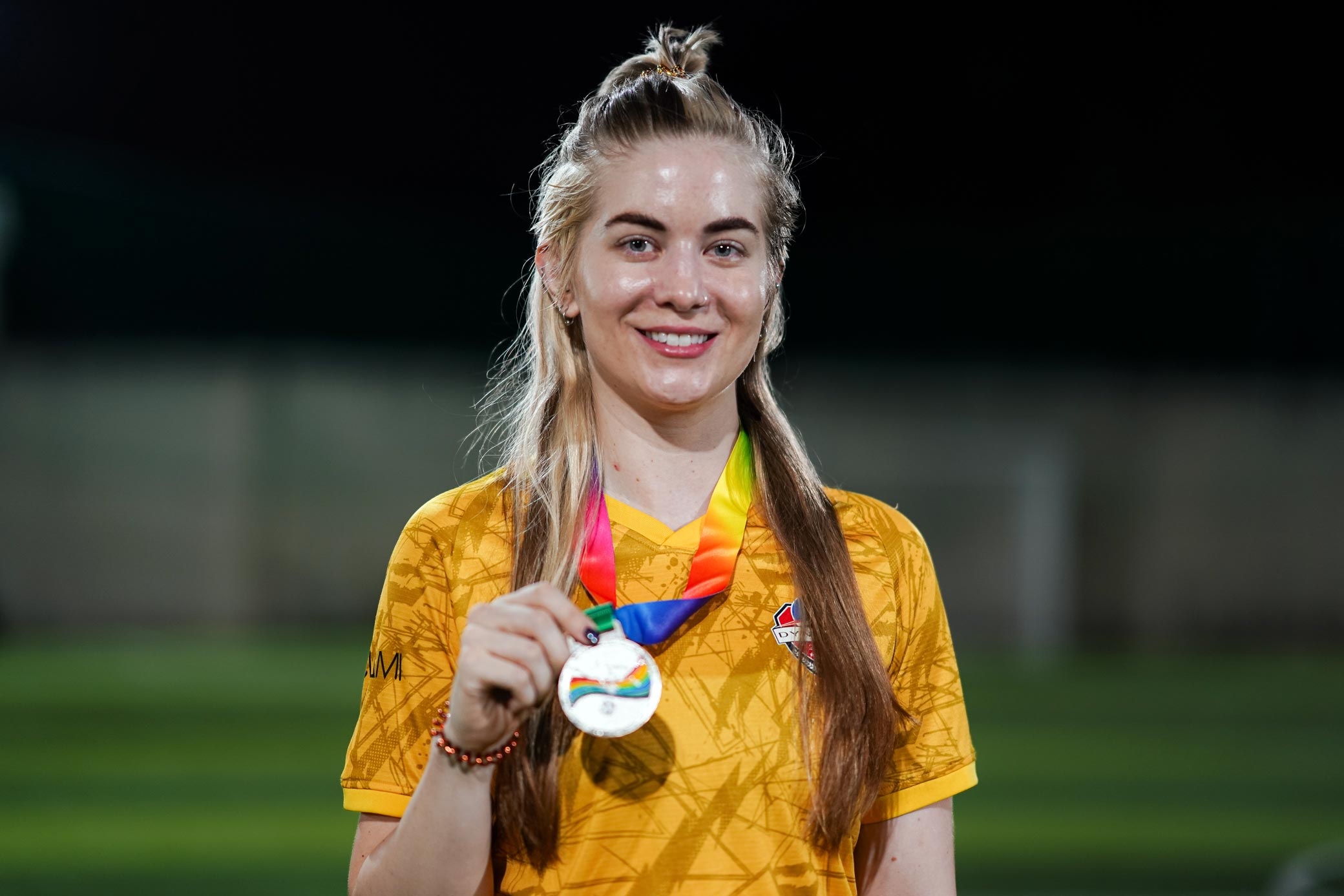 Niem vui voi bong da cua nhung co gai ngoai quoc o TP.HCM hinh anh