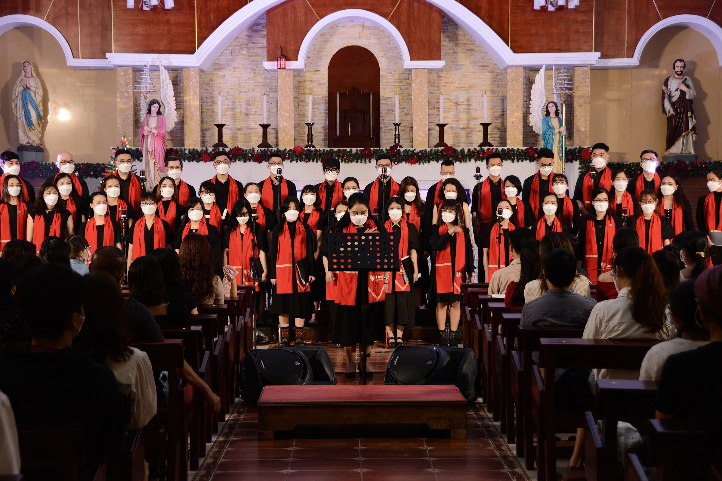 mang Thanh ca Giang sinh den khan gia TP.HCM anh 2