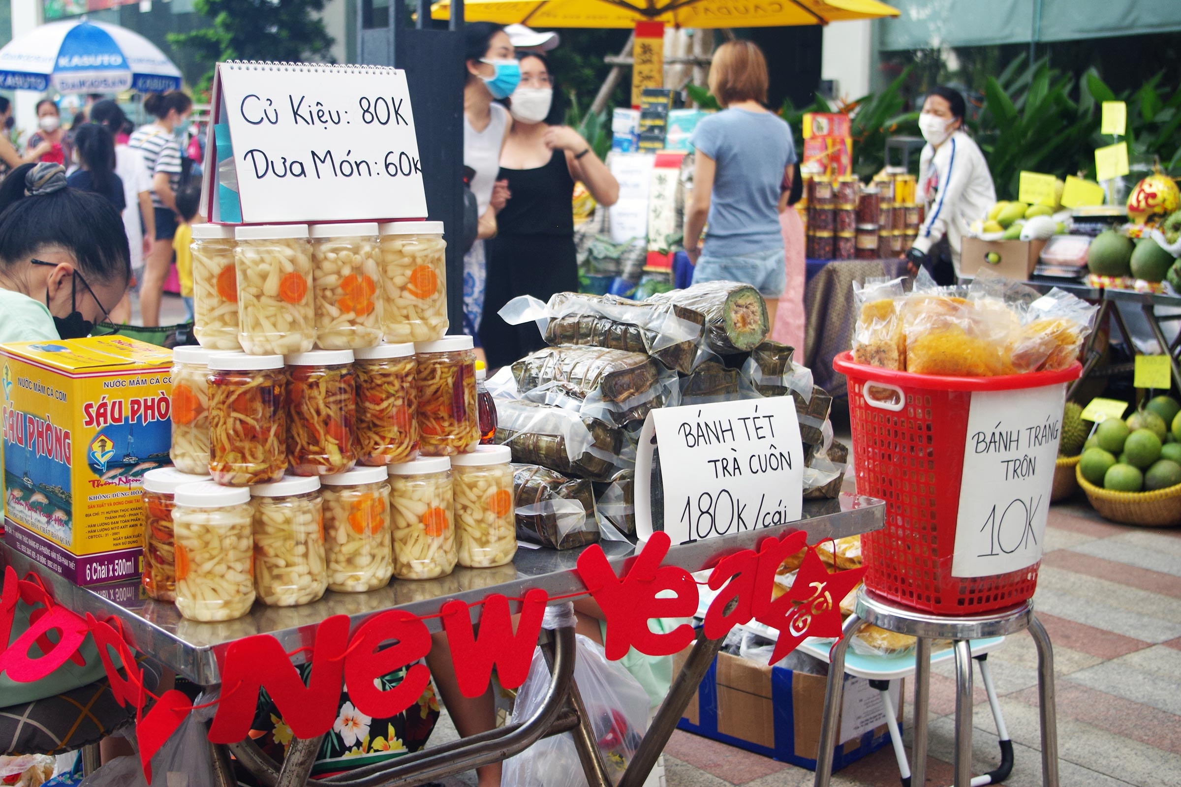 cho Tet que o chung cu TP.HCM anh 3