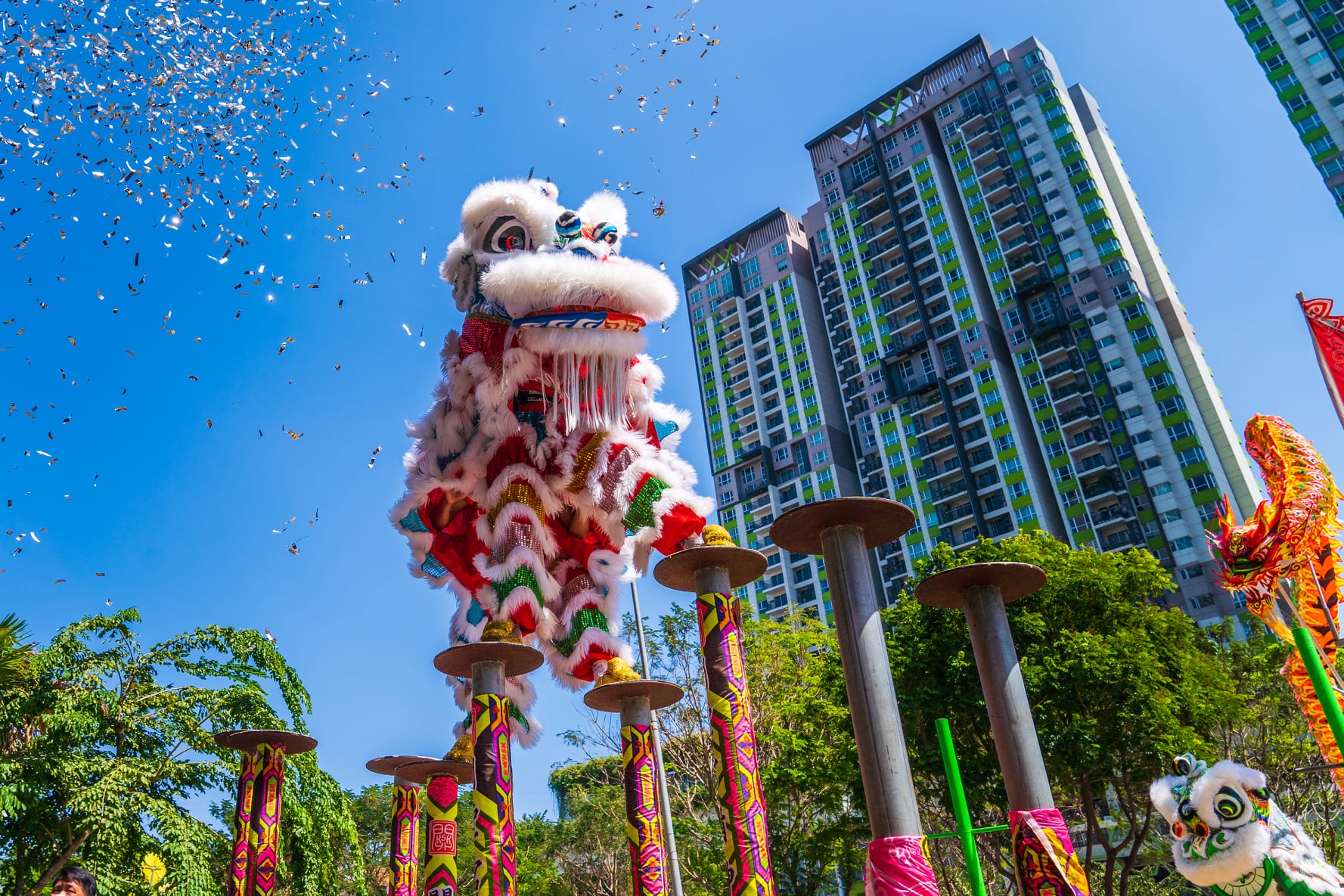 nguoi nuoc ngoai don Tet o TP.HCM anh 5