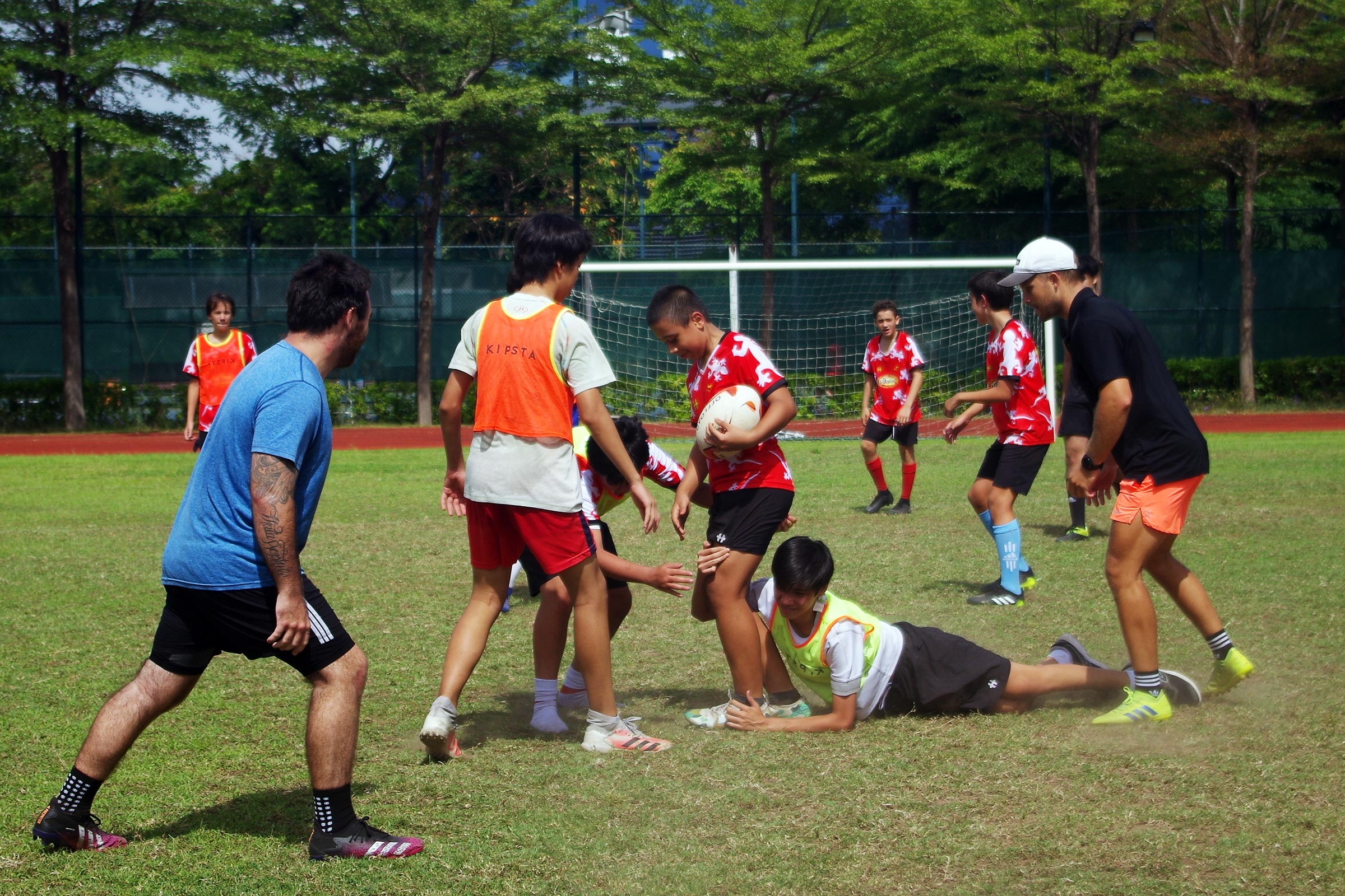 tre em TP.HCM di choi bong bau duc anh 2