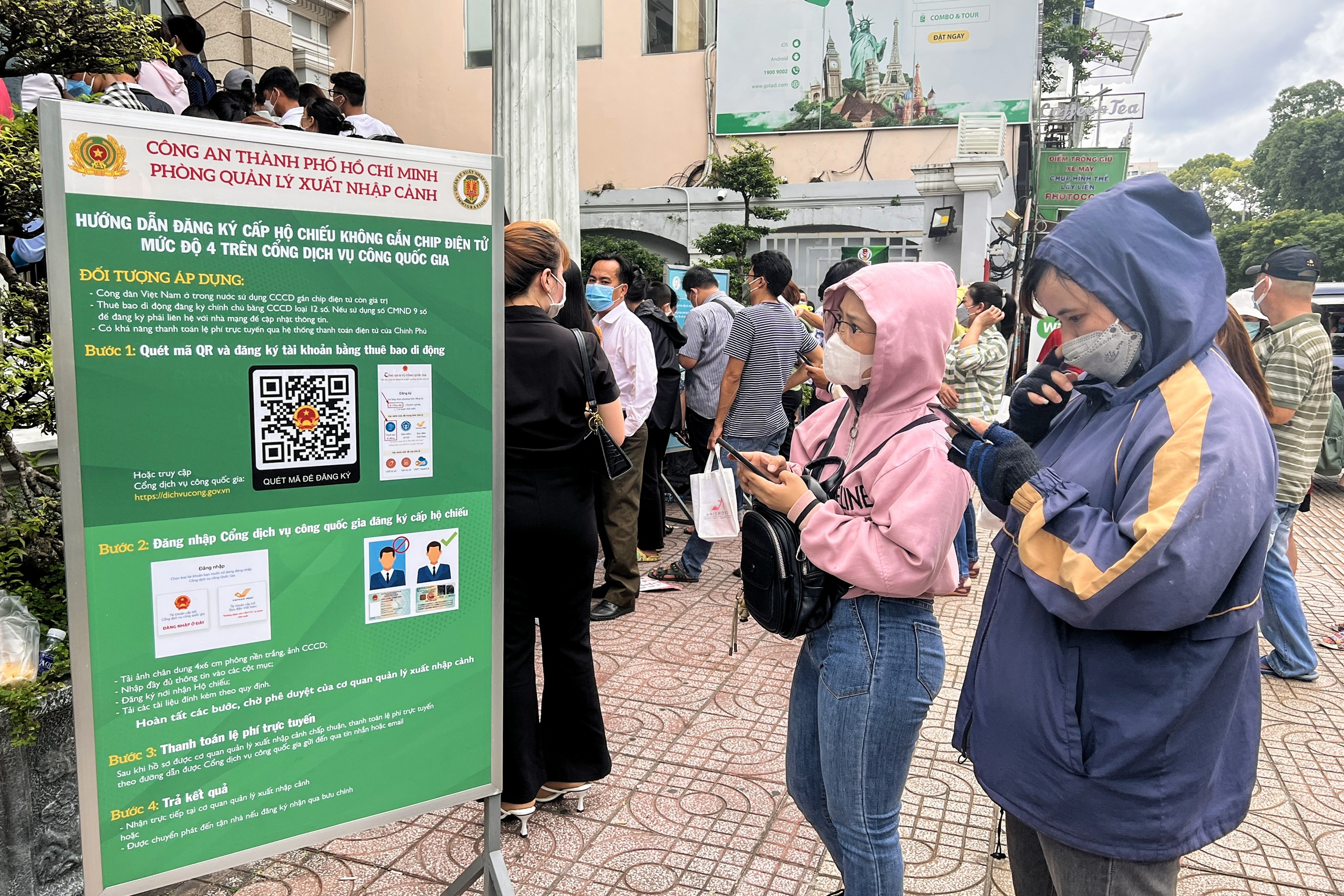 lam ho chieu moi TP.HCM anh 1