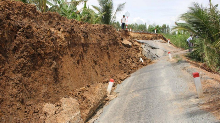 Duong nut toac o Long An, chu dau tu thua nhan thieu sot khoan tham do hinh anh