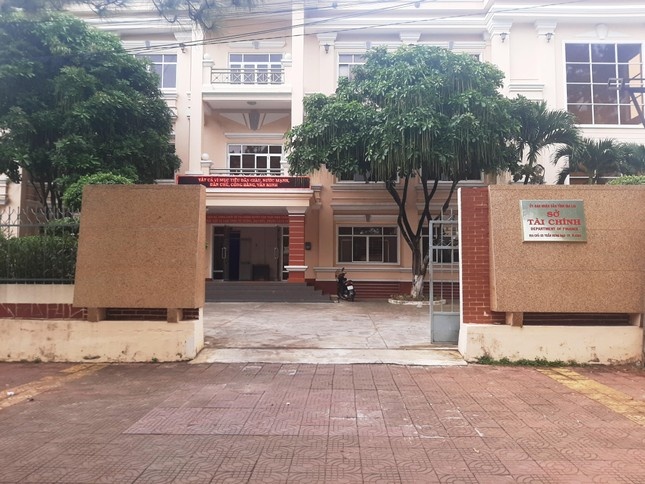 Loat quan chuc Gia Lai phai kiem diem vi de that thoat tien ty anh 1