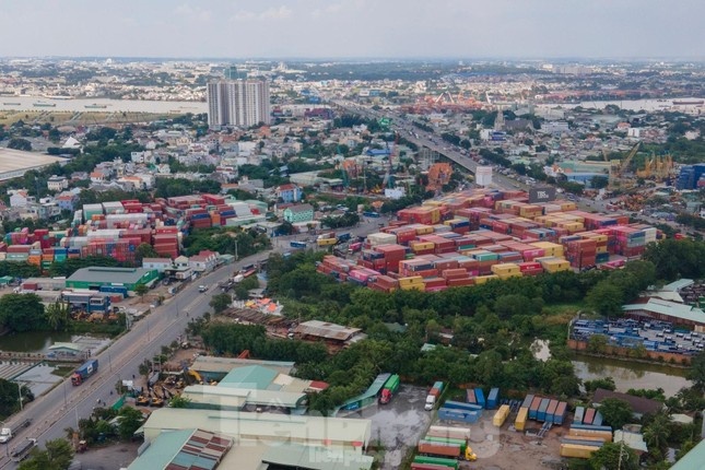 Binh Duong se co 'sieu duong sat' giam ap luc cho duong bo hinh anh