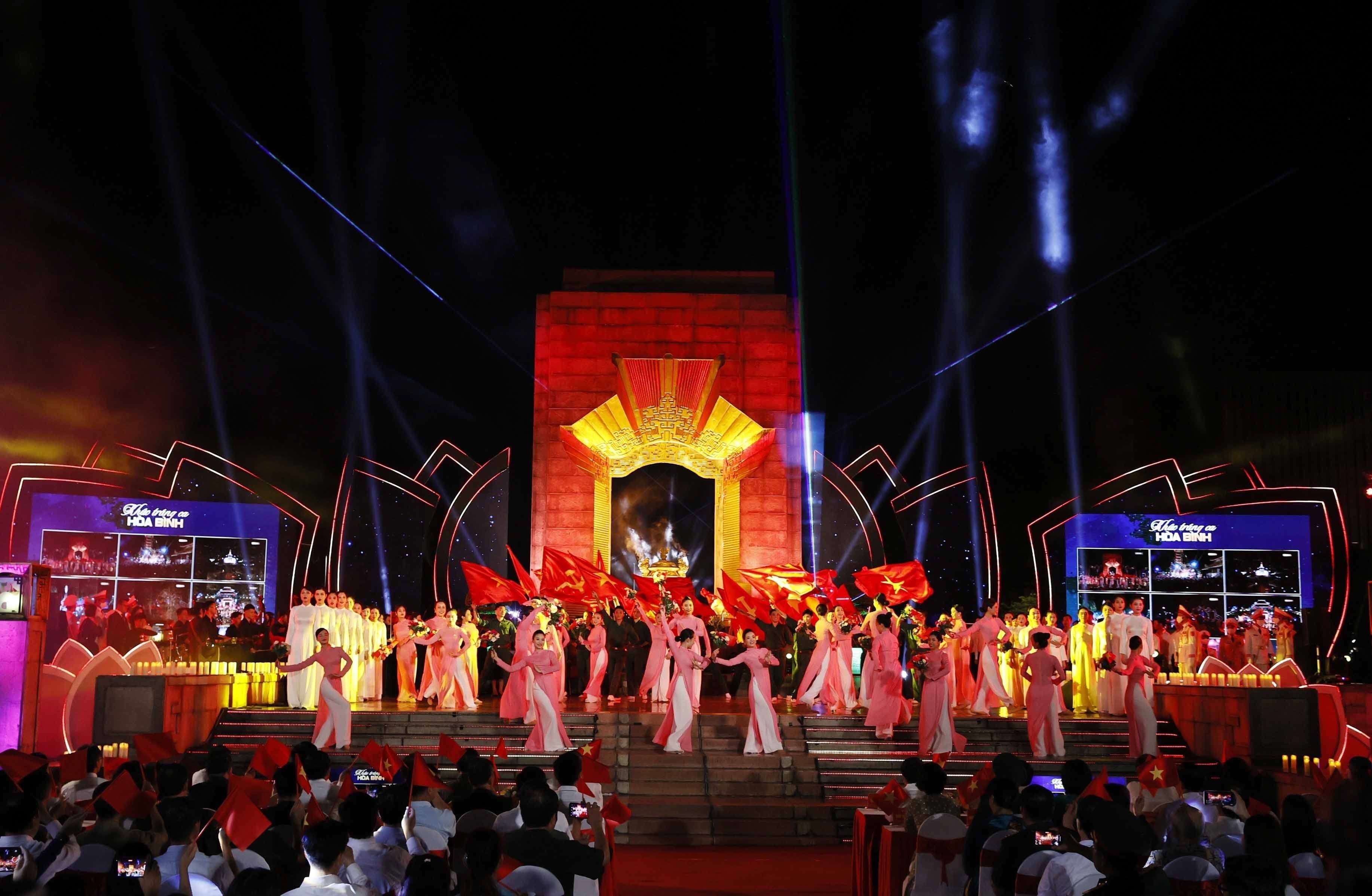 Khuc trang ca hoa binh: Cau truyen hinh dong day cam xuc hinh anh