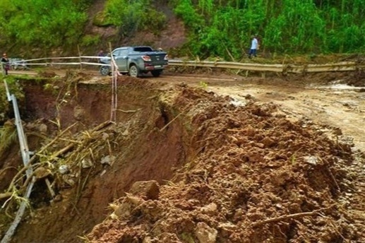 De phong lu quet, sat lo dat do mua lon tai vung nui Bac Bo hinh anh