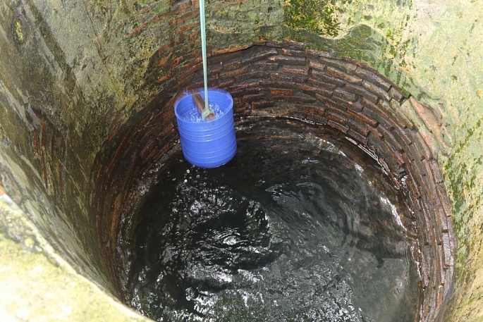 Bo len Facebook xin loi roi cung con trai 2 tuoi chet duoi gieng hinh anh