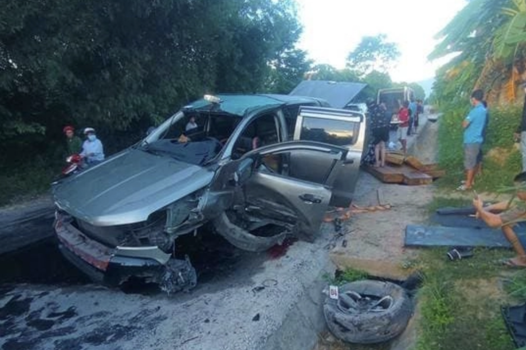 Em dieu khien xe cho go lau gay tai nan khien anh tu vong hinh anh