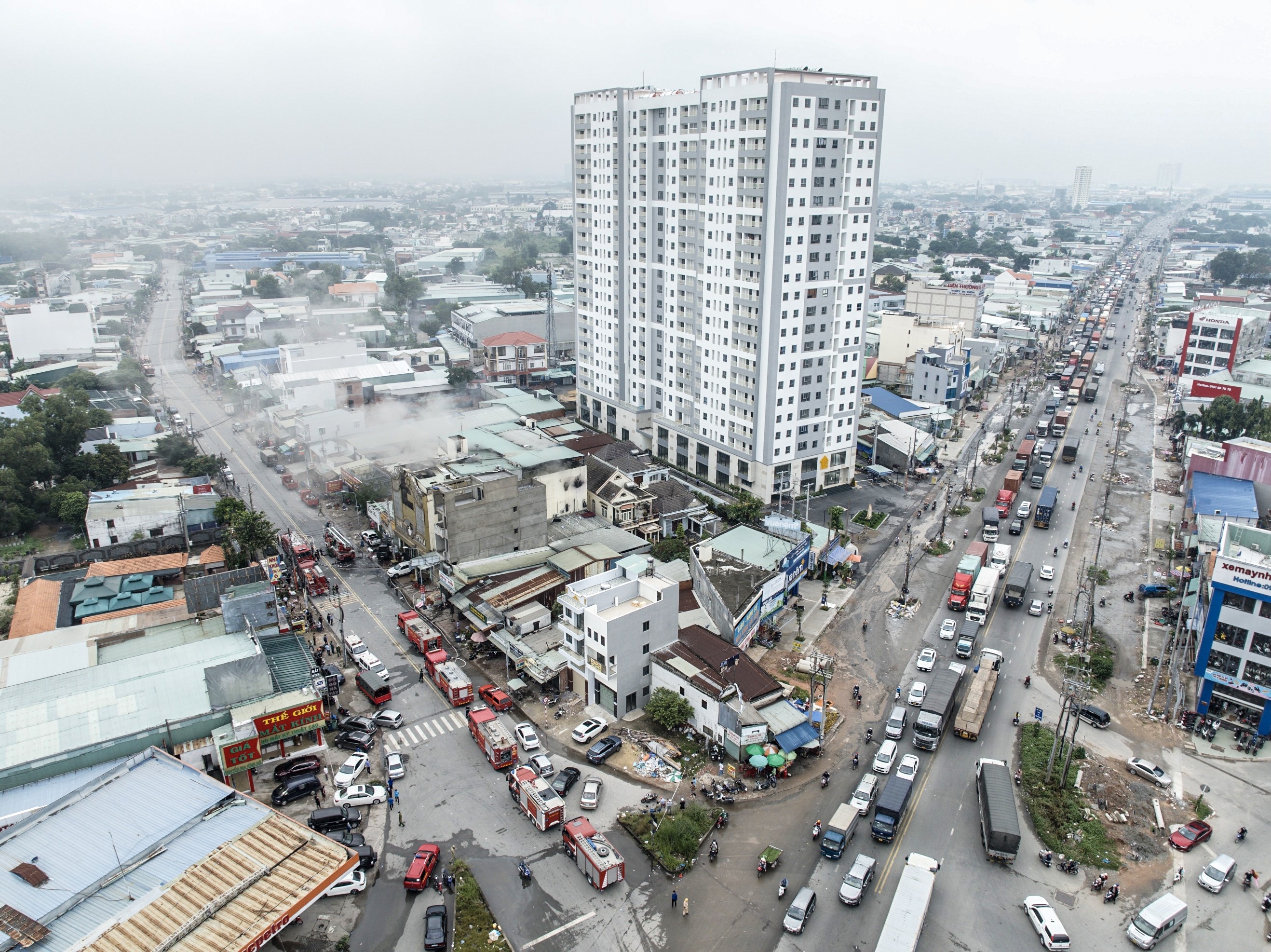 chay quan karaoke anh 7