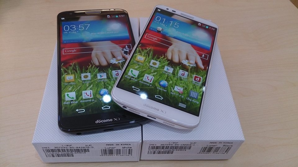 Mua HTC J One hay LG G2 Docomo? hinh anh