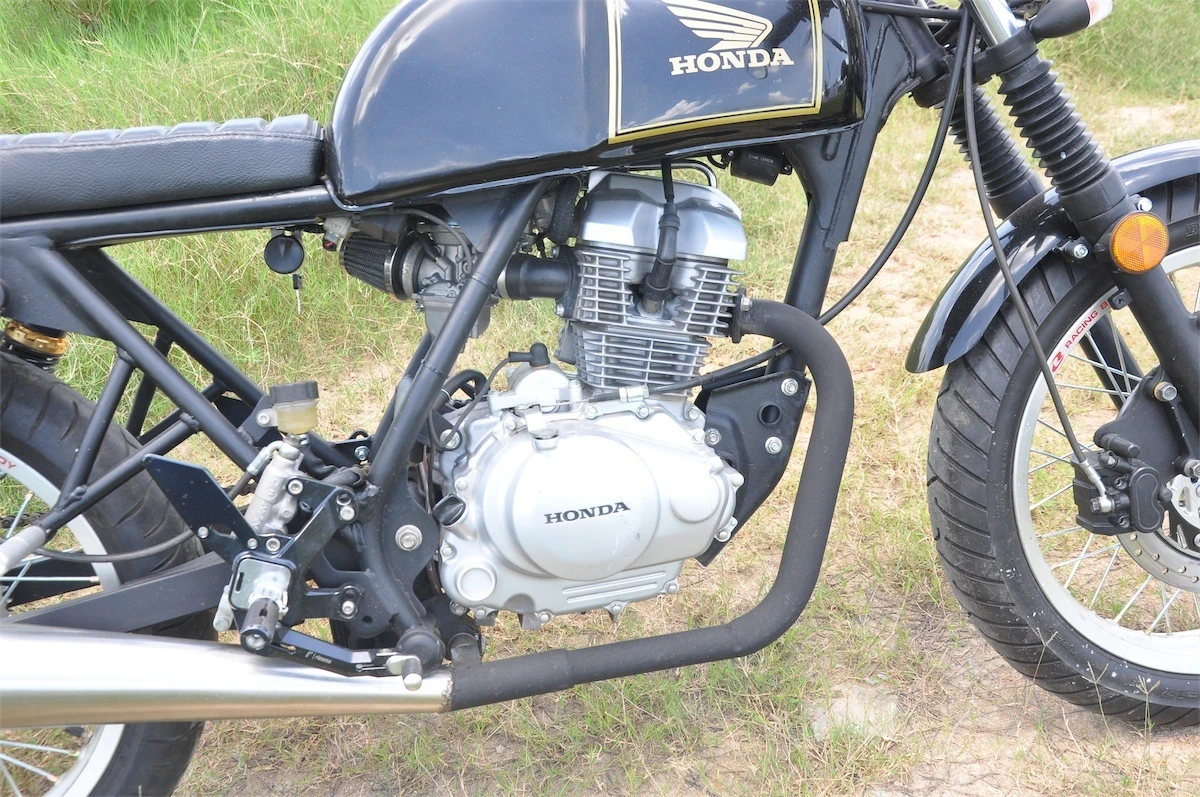 Honda Shadow 150 độ cafe racer.