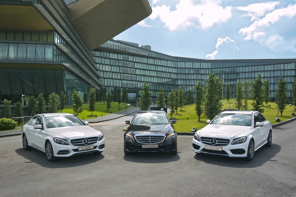 Mercedes C-Class thế hệ thứ 5 có 3 phiên bản là C200, C250 Exclusive và C250 AMG.