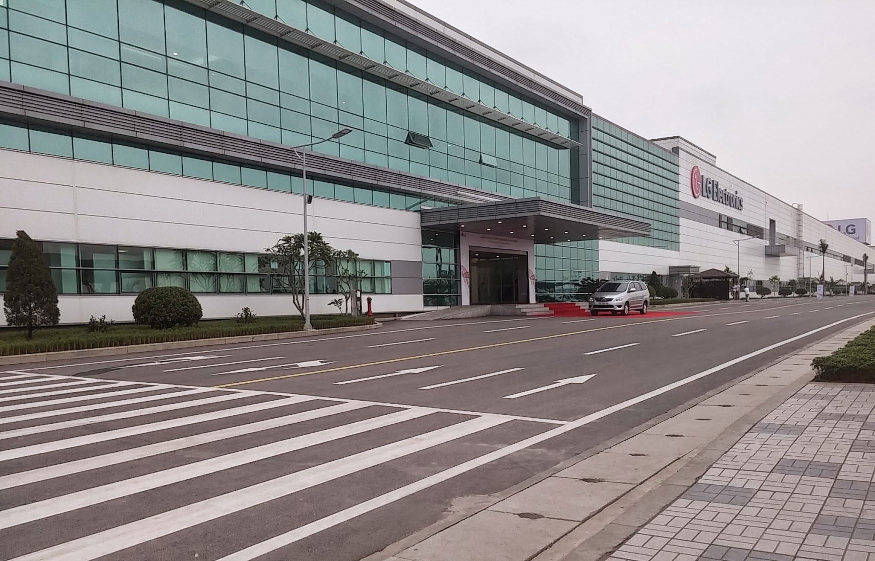 LG khai truong nha may 1,5 ty USD tai Hai Phong hinh anh