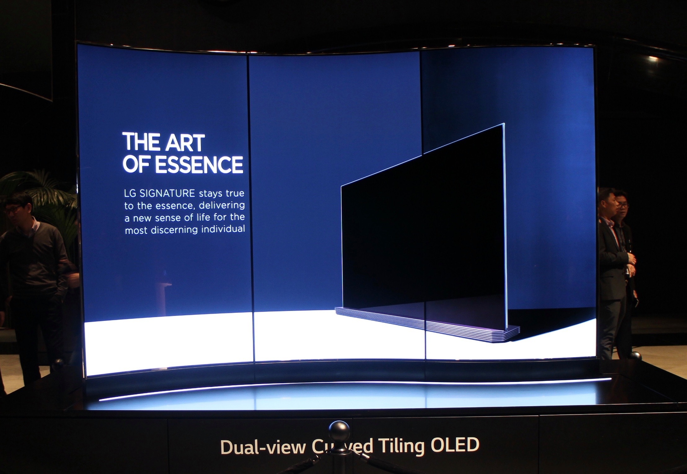 LG mang TV mong 2,57 mm ve Viet Nam trong quy III hinh anh