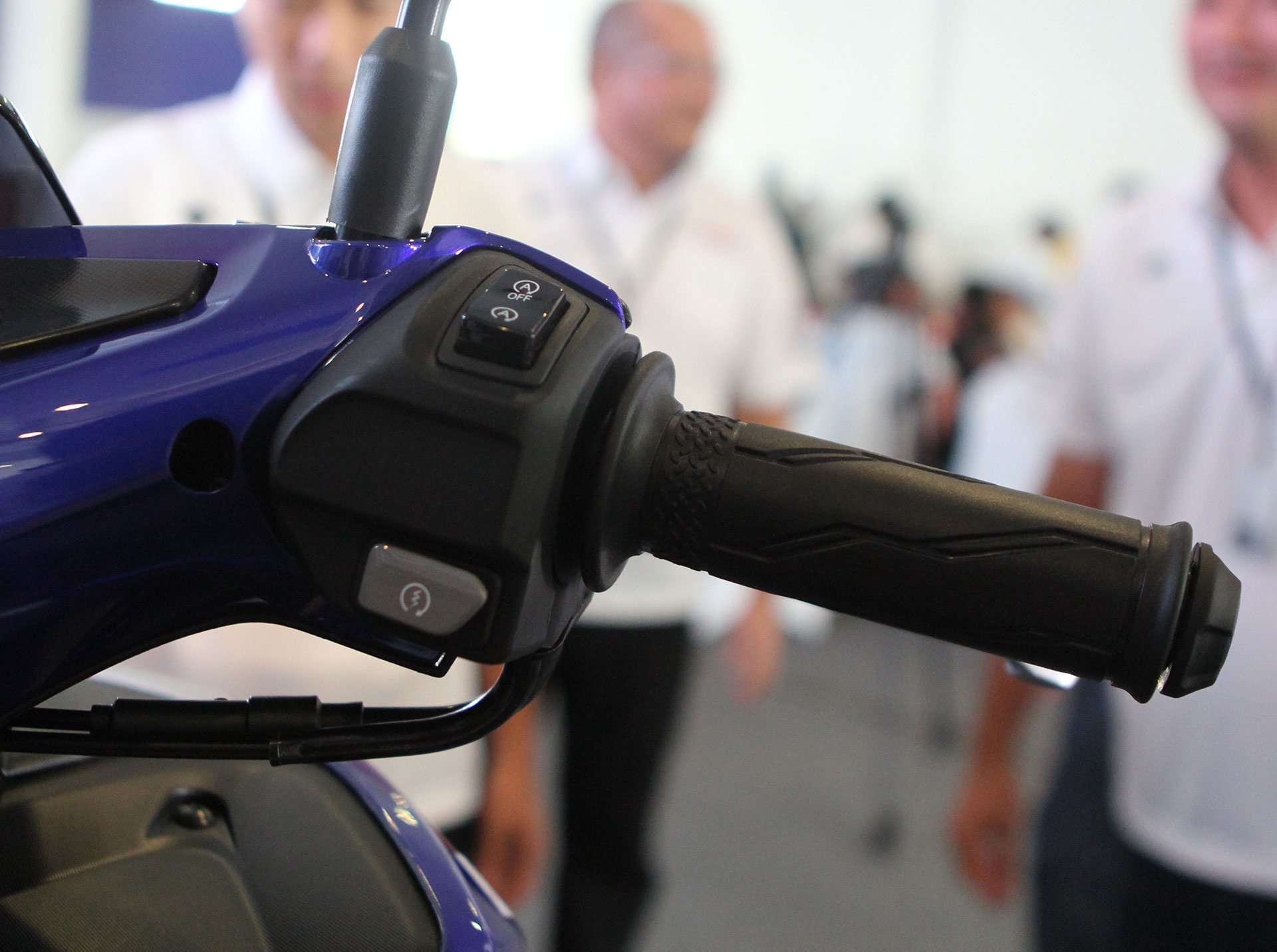 anh chi tiet Yamaha NVX anh 7