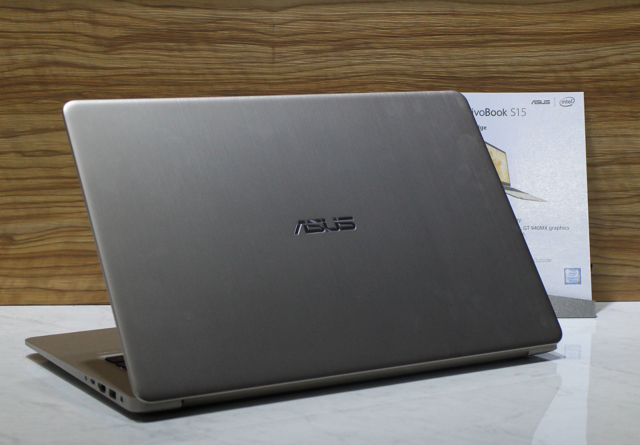 laptop cho mua tuu truong anh 2