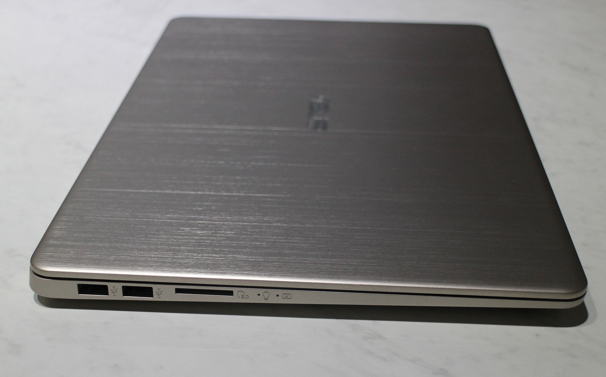 laptop cho mua tuu truong anh 5