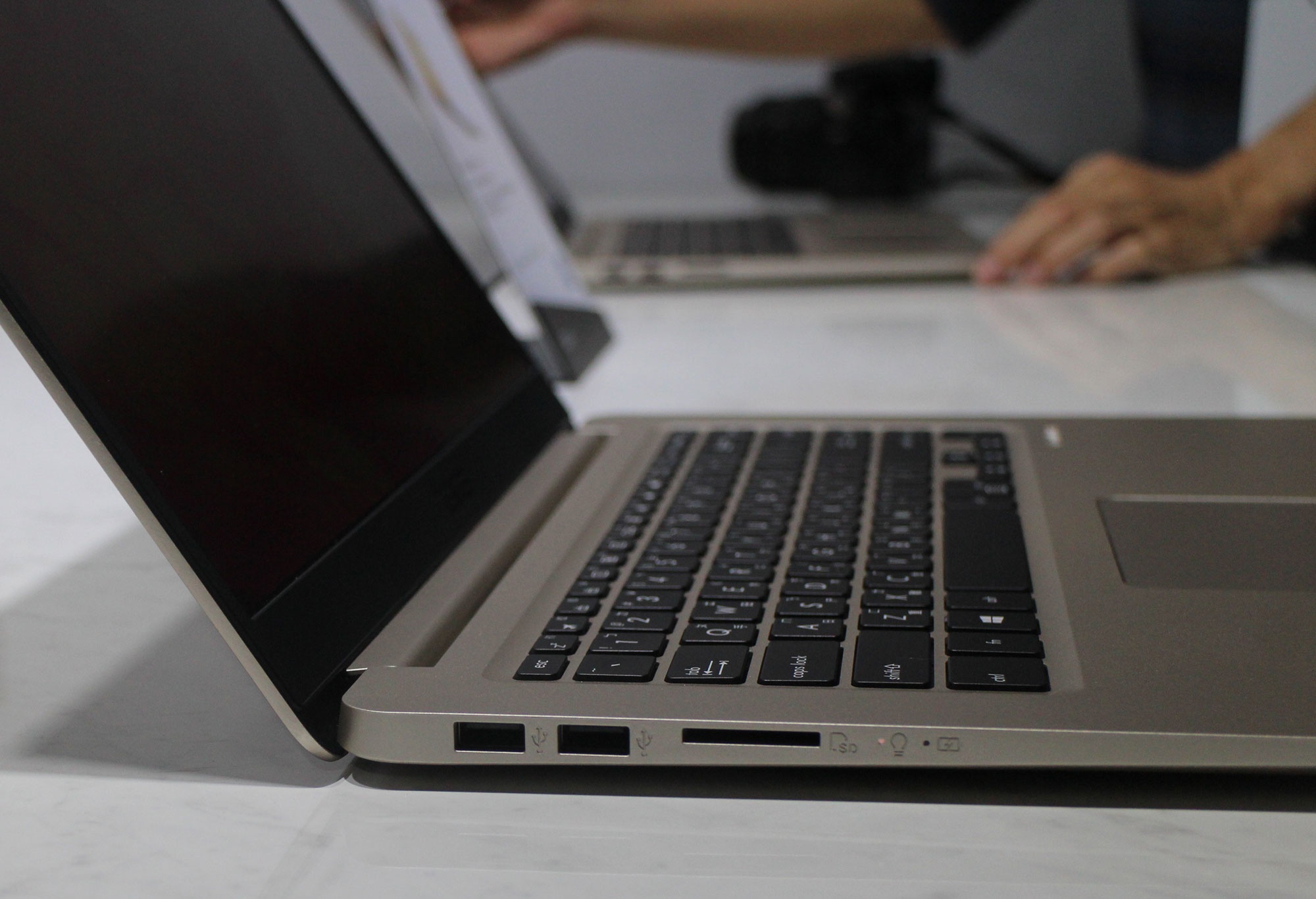 laptop cho mua tuu truong anh 7