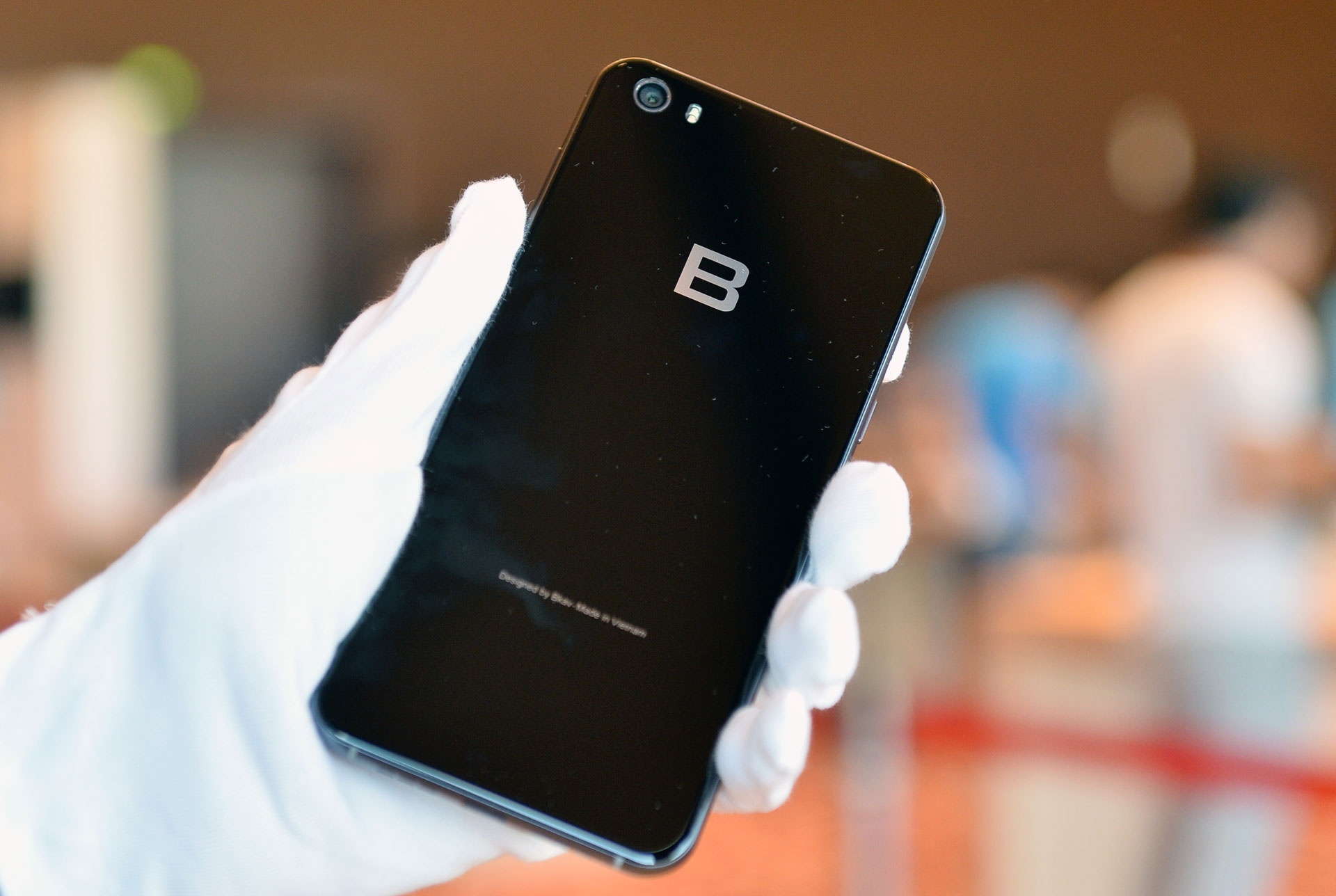 Nhung diem nhan dang chu y cua Bphone 2017 hinh anh