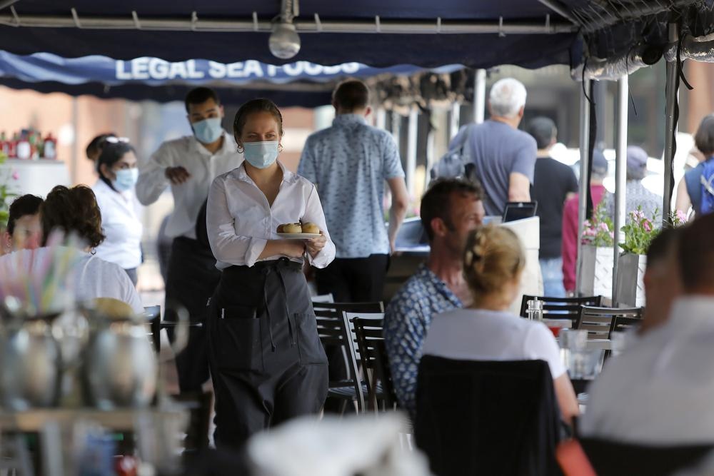 nguoi My di du lich he anh 2