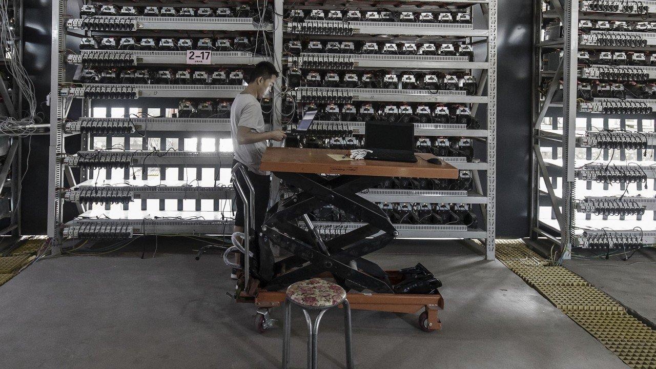 Gia Bitcoin lao doc sau dong thai moi cua Trung Quoc anh 1