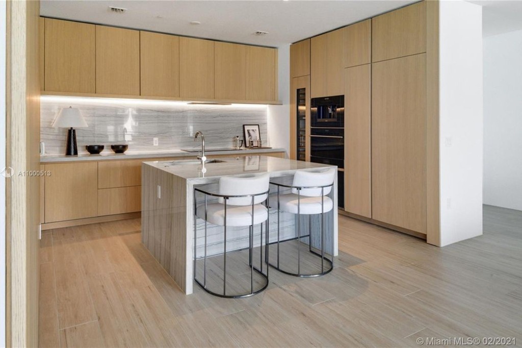 Novak Djokovic ban can ho 6 trieu USD anh 4